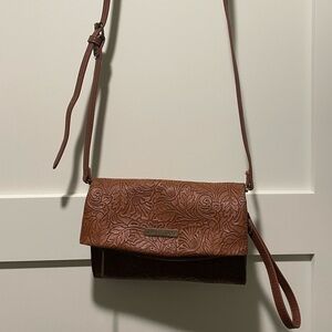 Frye&Co Brown Embossed Crossbody/Wristlet